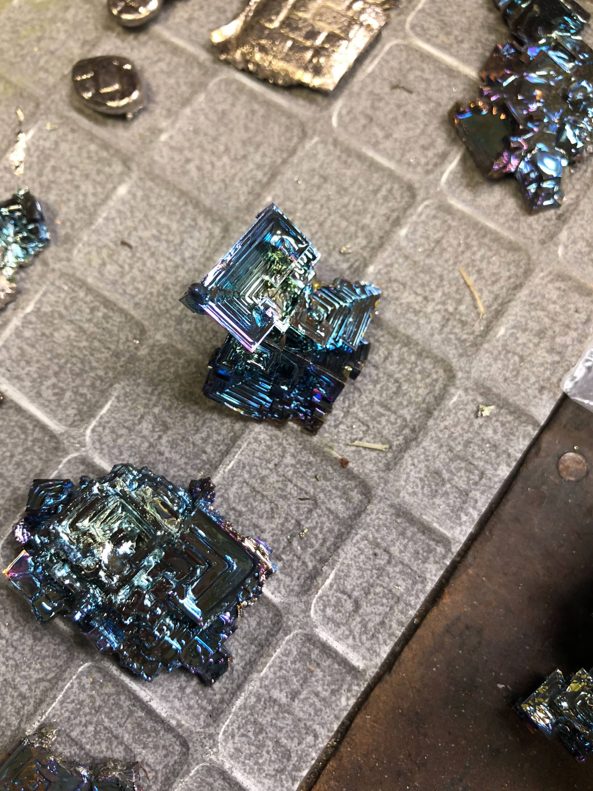 Bismuth-Gary-Menghini01